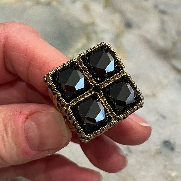 VIRGIN SAINTS & ANGELS RING - Picture 3 of 11